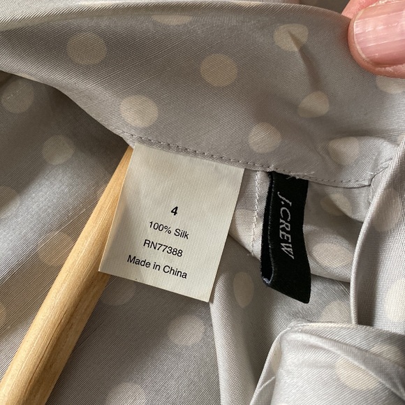 J Crew silk shantung scoop neck sleeveless shirt. Very Jackie O style. - Picture 7 of 7